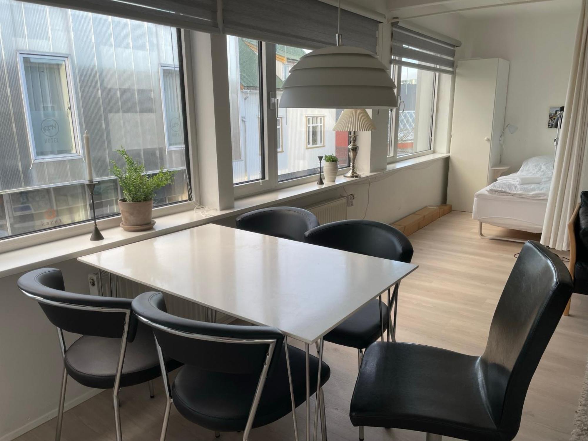 6 Personers Lejlighed I Centrum I Tórshavn Buitenkant foto